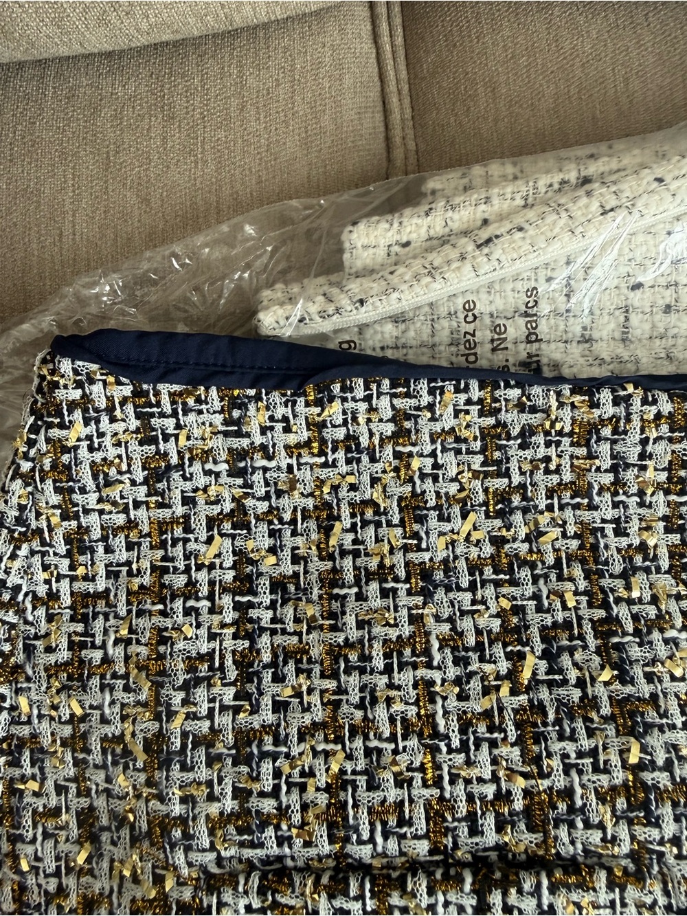 NWT LOFT Tweed Mini Skirt in Black, White, Gold - Picture 2 of 3